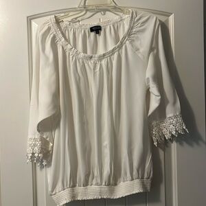 Spense woman 1X white blouse